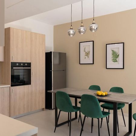 Mela Luxury Apartments Maroulas ภายนอก รูปภาพ