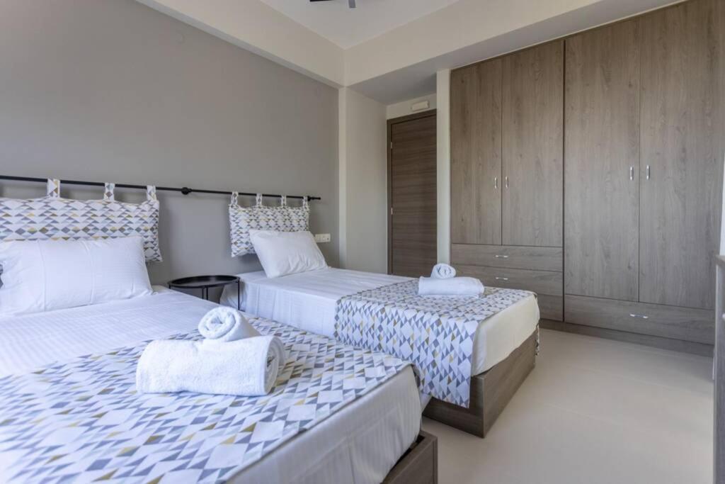 Mela Luxury Apartments Maroulas ภายนอก รูปภาพ