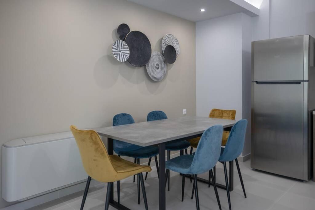 Mela Luxury Apartments Maroulas ภายนอก รูปภาพ