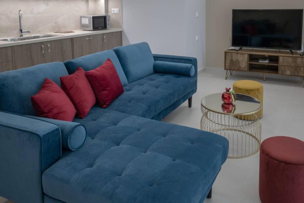 Mela Luxury Apartments Maroulas ภายนอก รูปภาพ