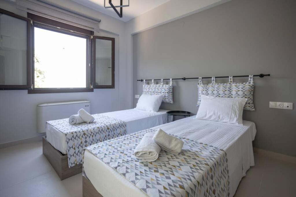 Mela Luxury Apartments Maroulas ภายนอก รูปภาพ