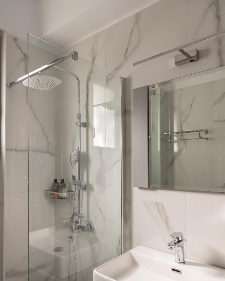 Mela Luxury Apartments Maroulas ภายนอก รูปภาพ