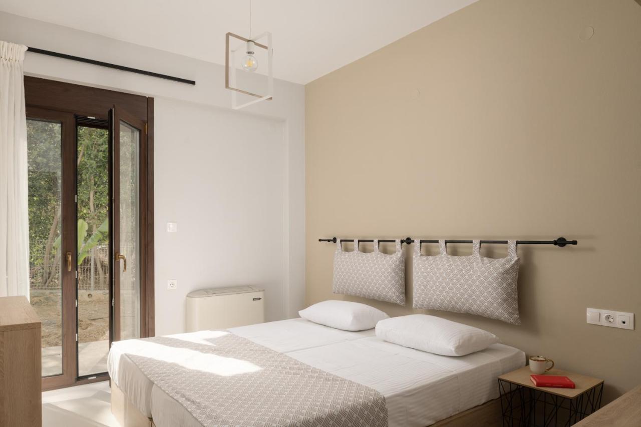 Mela Luxury Apartments Maroulas ภายนอก รูปภาพ